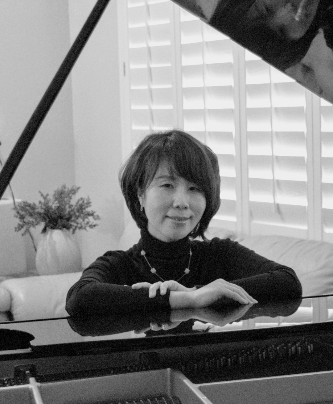 Esther Beak Headshot in Black and White